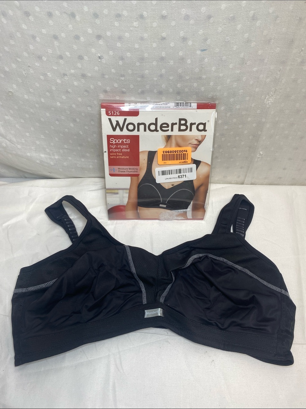 WonderBra Black High-Impact Sports Bra Wide Straps Wirefree Style 5126 Size 40D